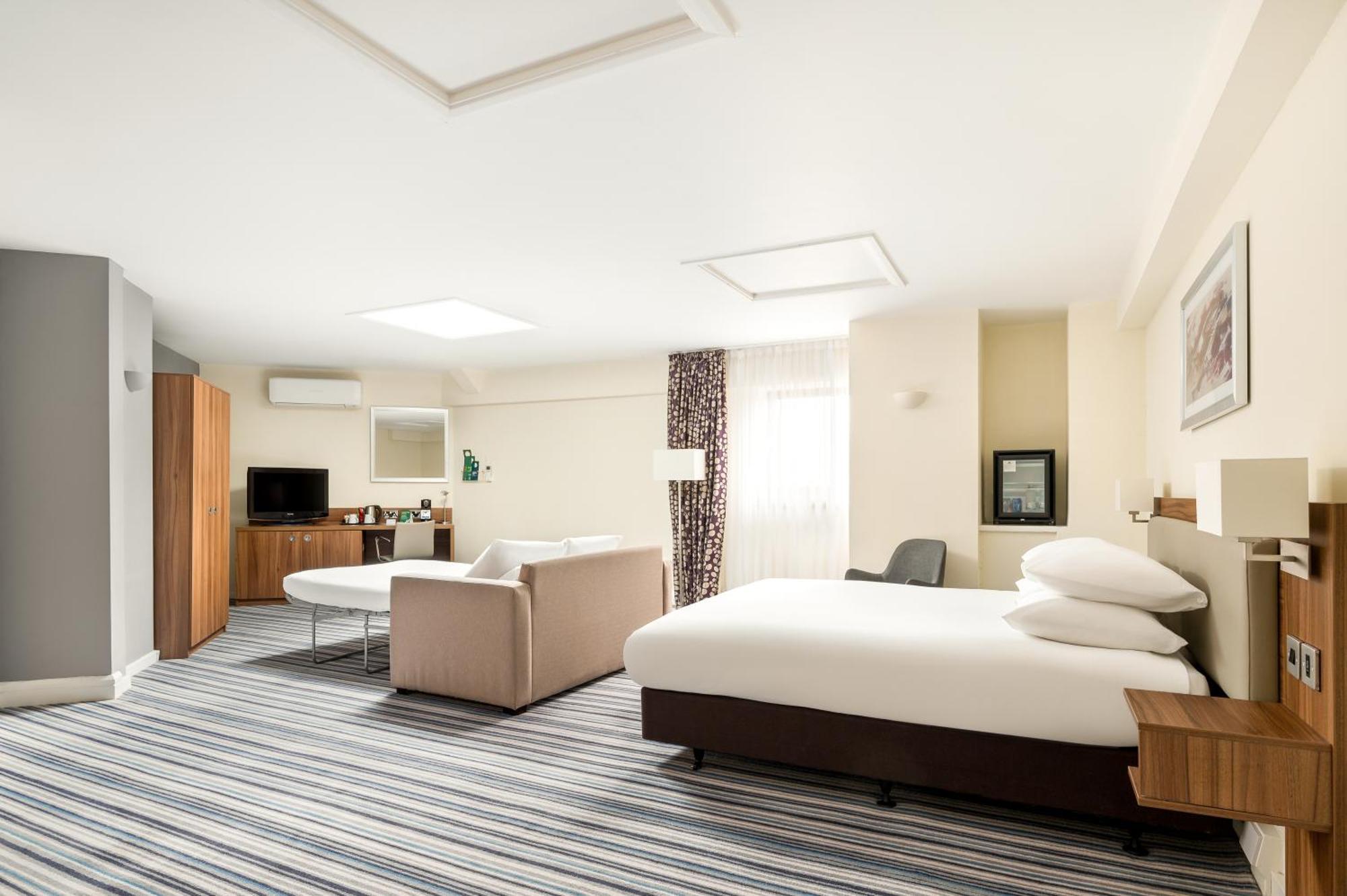 By Ihg 4* Northampton