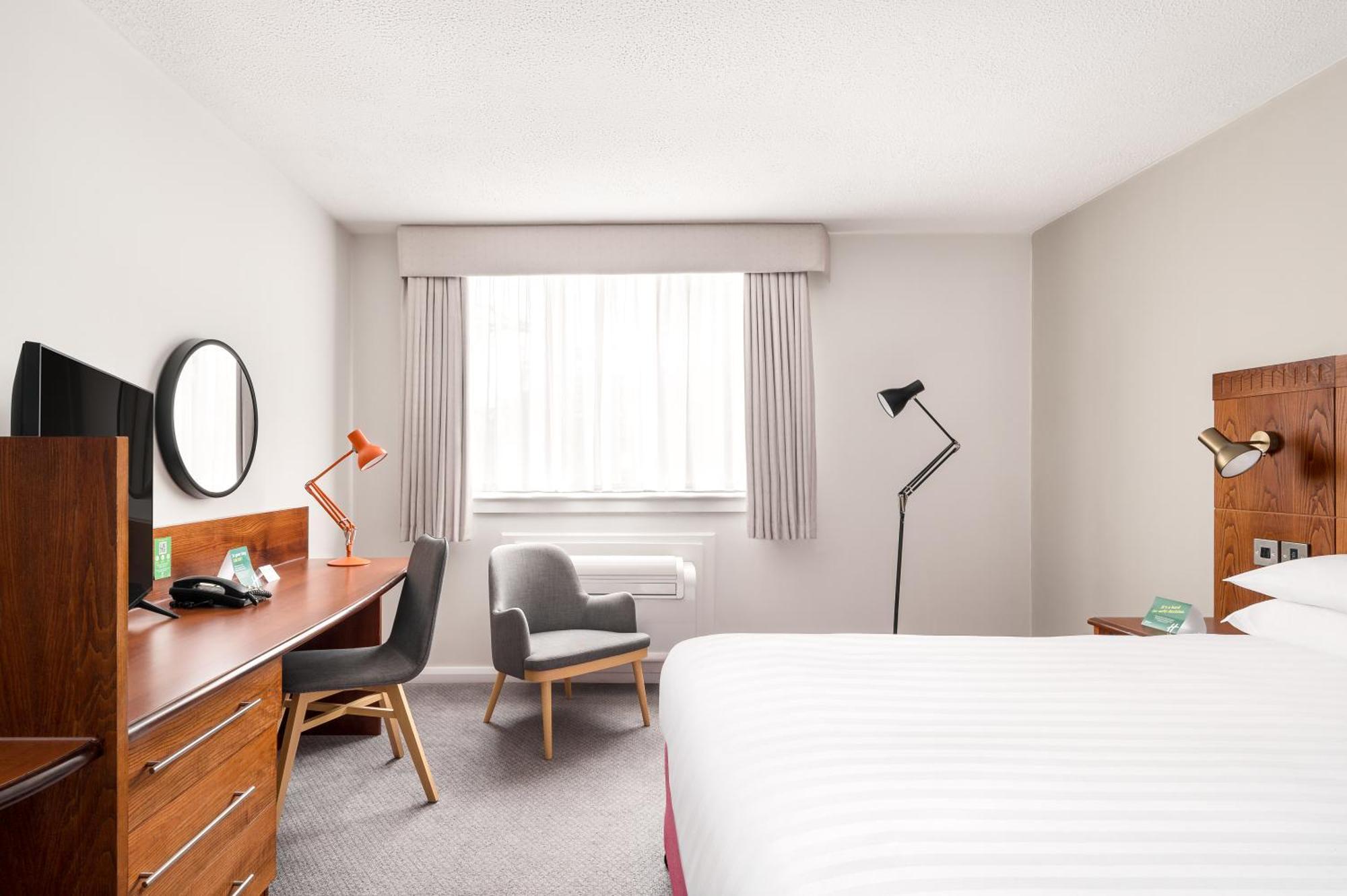 Hotel By Ihg 4*