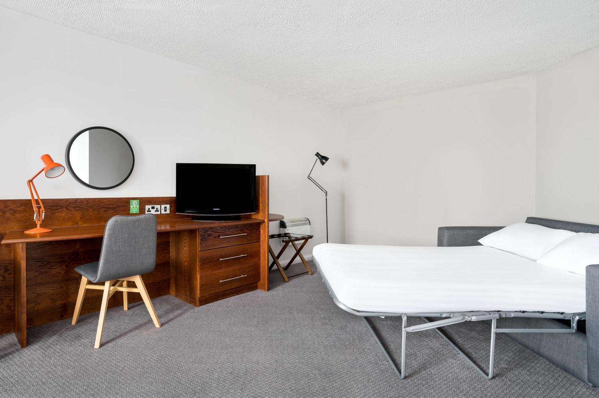 Hotel By Ihg Northampton