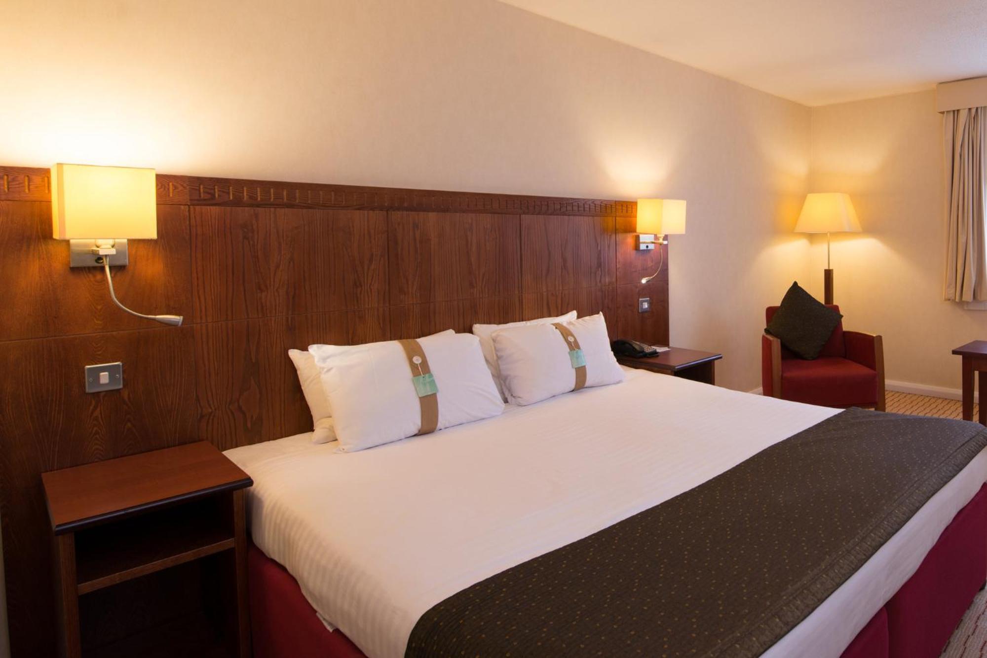 Hotel By Ihg 4*